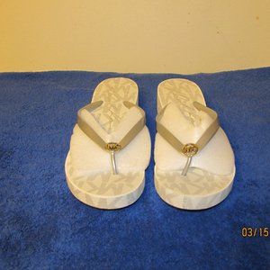Michael Kors Platform Flip-Flops  Sandals NWOT